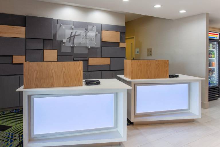 Holiday Inn Express & Suites Vandalia By IHG — photo 5