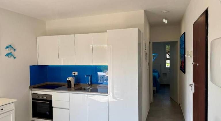 Holiday apartment with patio & yard | Next to the beach | Dogs allowed — photo 5