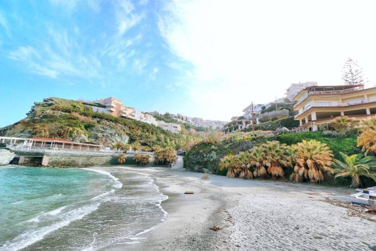 "Eleni" Sea Luxury Apartment in Mades beach in Malevizi