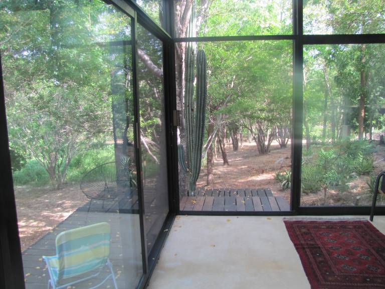 Vacation home with patio, yard & pool | Garden view — photo 4