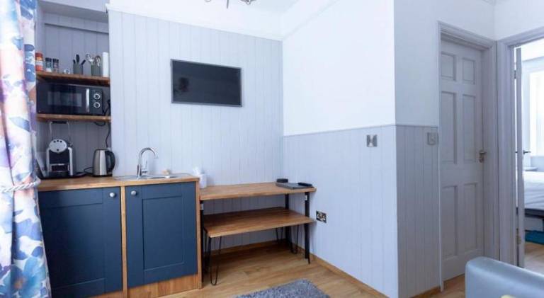 Holiday apartment with 1 room for 4 persons — photo 4