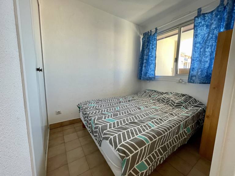 2-room close to beaches, parking, AC — photo 4