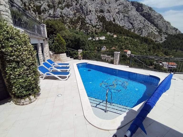 Four-bedroom house with terrace and sea view Makarska (K-22882) in Tucepi
