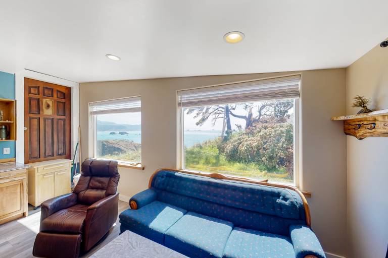 Apartment  Port Orford