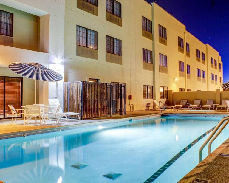 Spark by Hilton Tucson Airport — photo 3