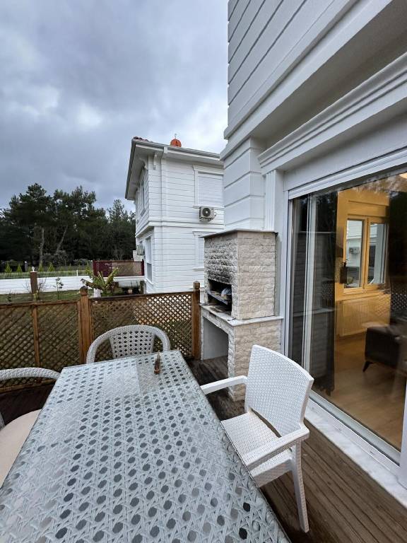 Villa with pool, barbeque & yard | Suitable for remote work — photo 4