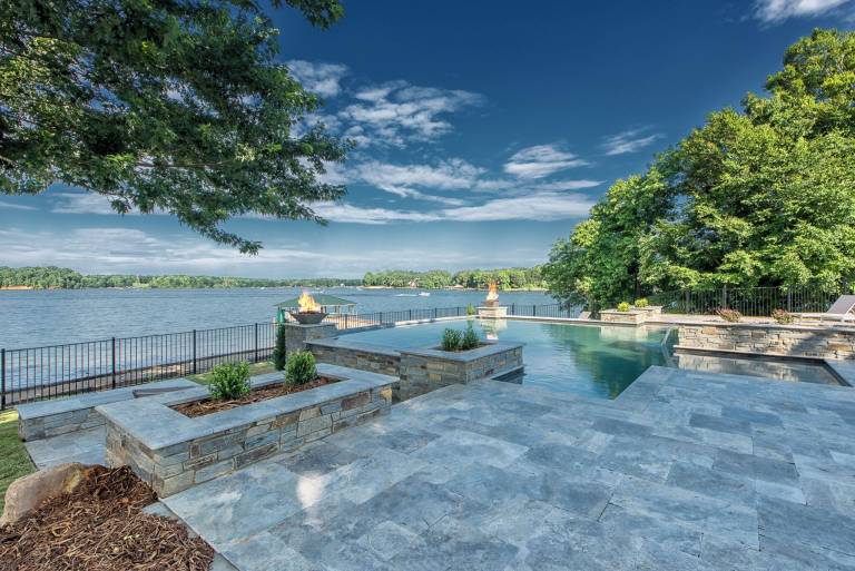 Cabin Lake Norman of Catawba