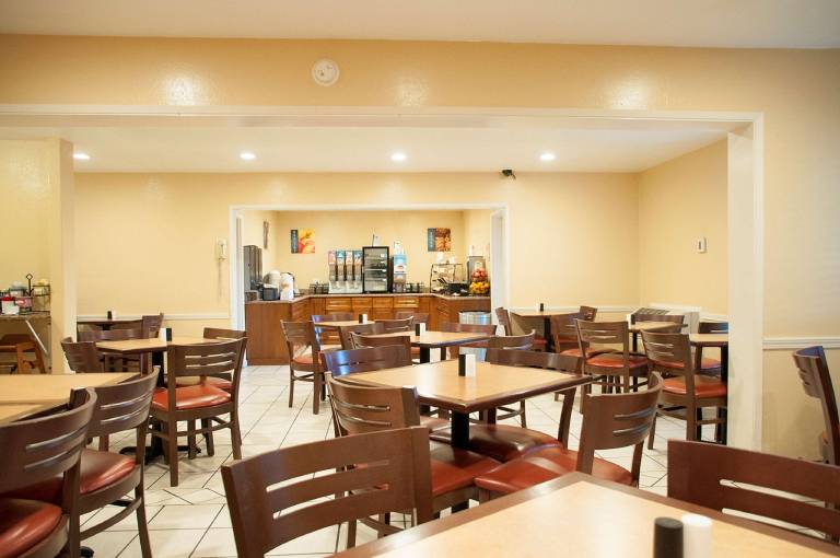 Best Western Village Inn — photo 5