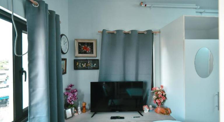 Serviced apartment with pool & yard — photo 2