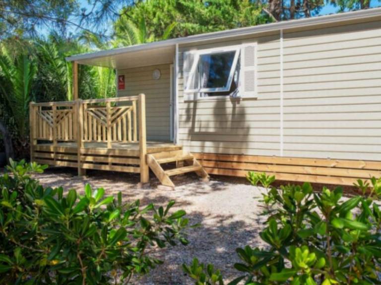 Mobile home with patio — photo 4