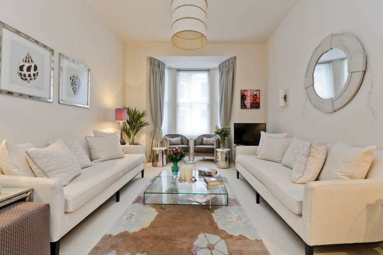 Charming 1 Bed Flat Chelsea