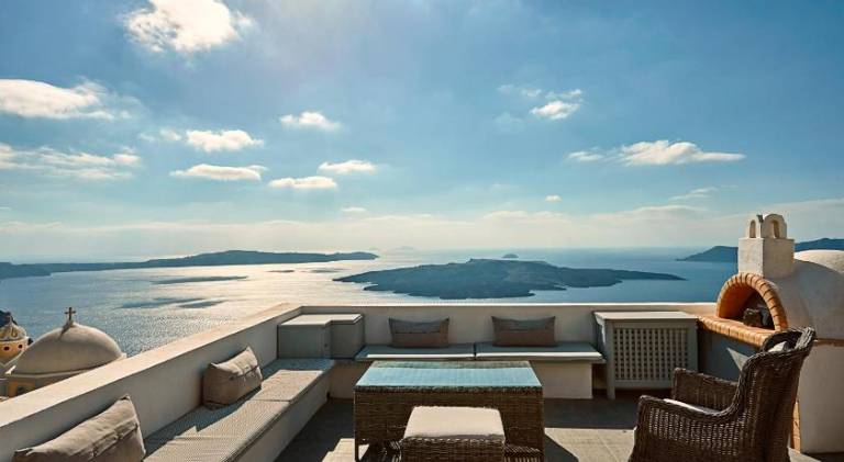 Lovely villa with terrace, private pool & yard | Suitable for remote work | Pets are welcome — photo 3