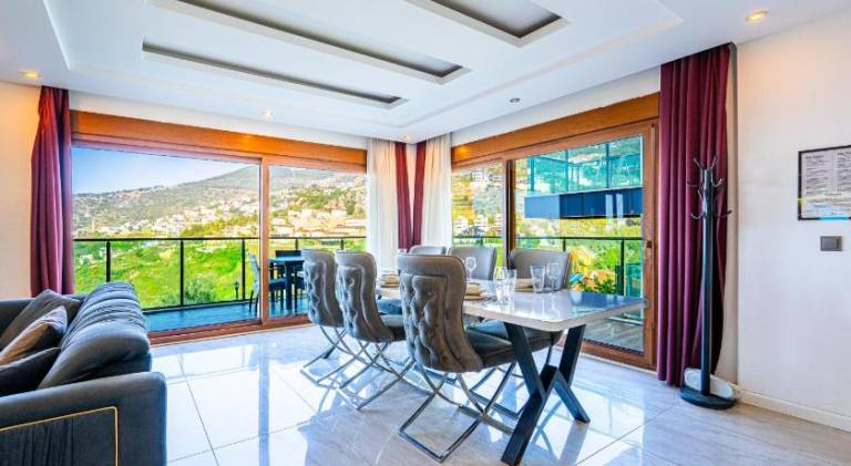Villa with garden, grill & patio — photo 4