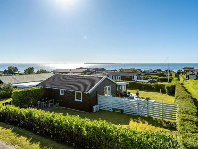 Ferienhaus mit Hund in Hejlsminde Strand f&uuml;r max. 4 Personen