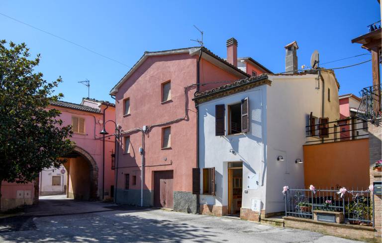 Casa  Castelraimondo