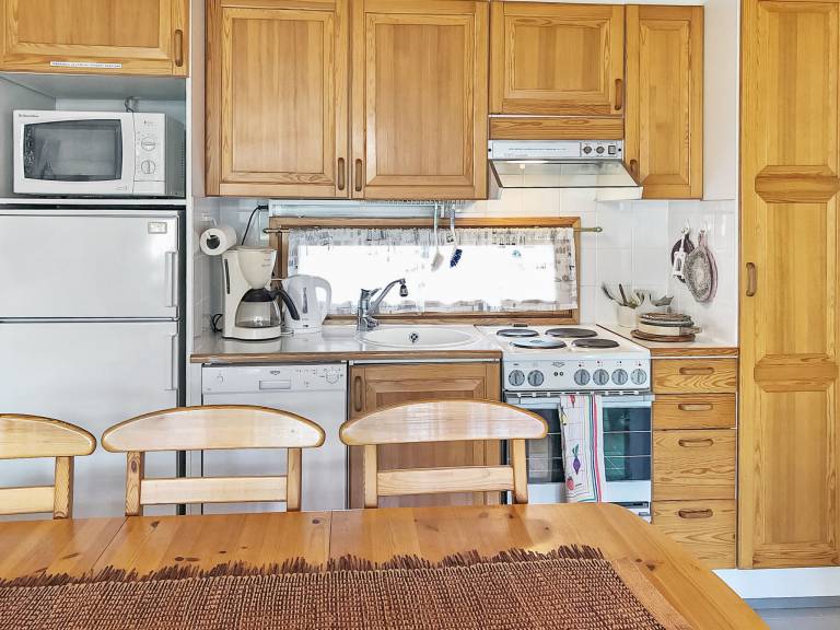 Vacation home with sauna — photo 4