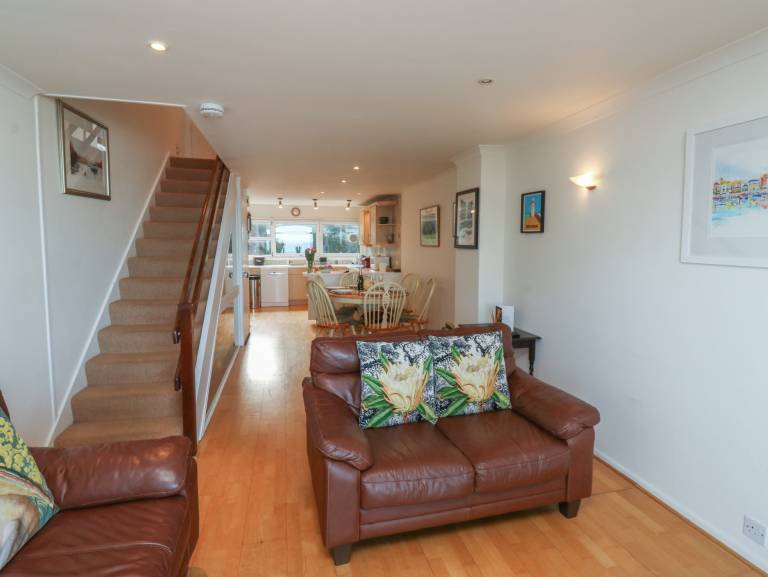 Family-oriented cottage | Beach view | Pet-friendly — photo 4