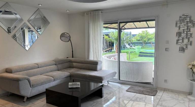 Villa with barbeque, patio & sauna | Perfect for remote work — photo 3