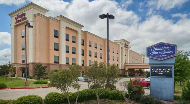 Hampton Inn & Suites Waco-South — photo 2
