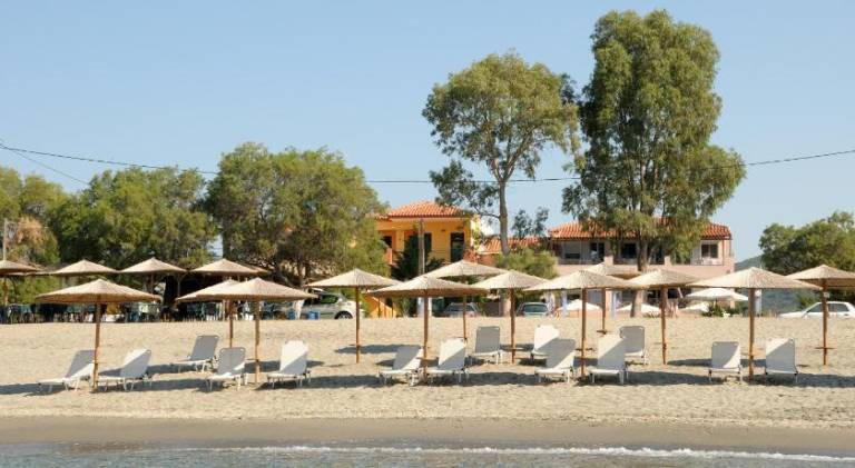 Lovely serviced apartment with patio & garden | Close to the beach | Dogs allowed — photo 5