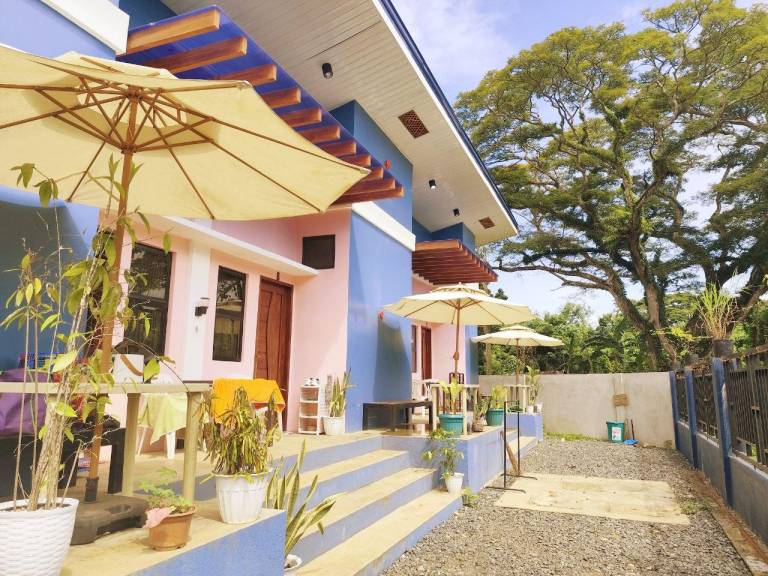 Rental apartment with garden & terrace in Puerto Princesa