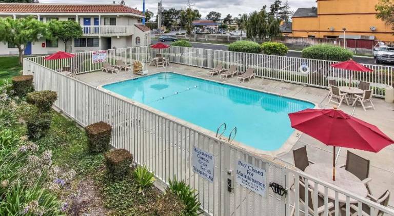 Motel 6 Salinas, CA - North Monterey Area — photo 4