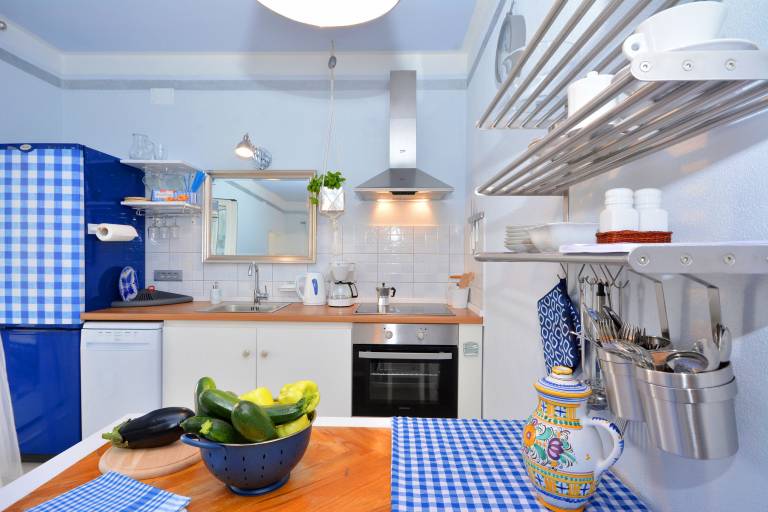 Rental apartment with terrace & barbecue | Sea view — photo 5