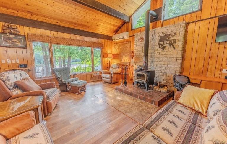 Cabin Cornell