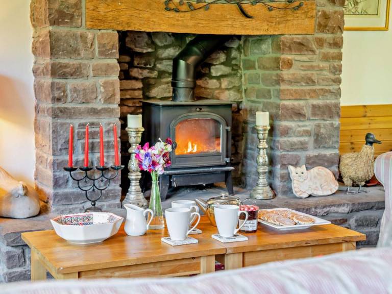 Fully equipped cottage with yard & barbeque | Water view | Pets are welcome — photo 5