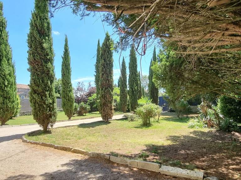 Vacation home with terrace, garden & private pool | Nature view — photo 3