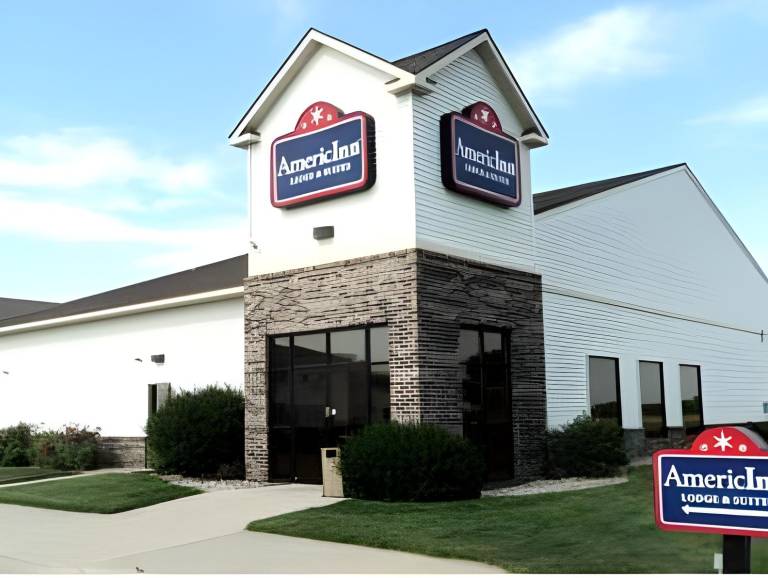 AmericInn by Wyndham Aberdeen - Event Center in Aberdeen, SD