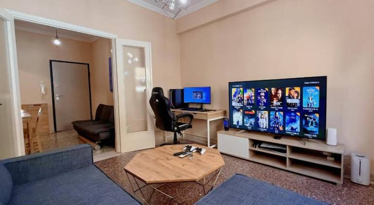 Charming holiday apartment | Pets are welcome in Piraeus