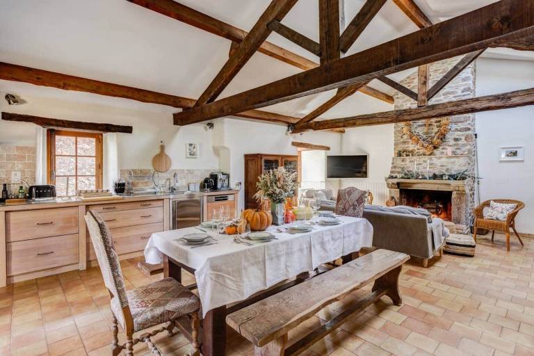 Children-friendly vacation home with grill, garden & private pool | Pets allowed — photo 3