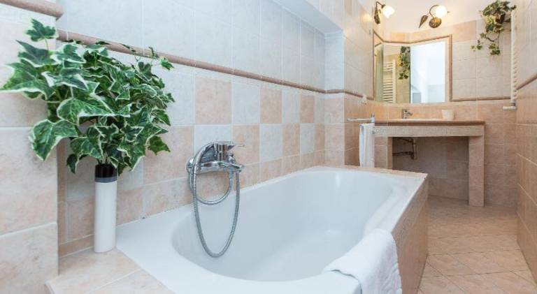Fully equipped ample rental apartment | Pet-friendly — photo 3