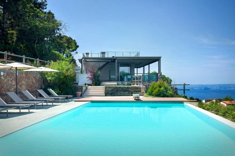 Fully equipped nice villa with private pool, garden & grill | Dogs allowed — photo 2