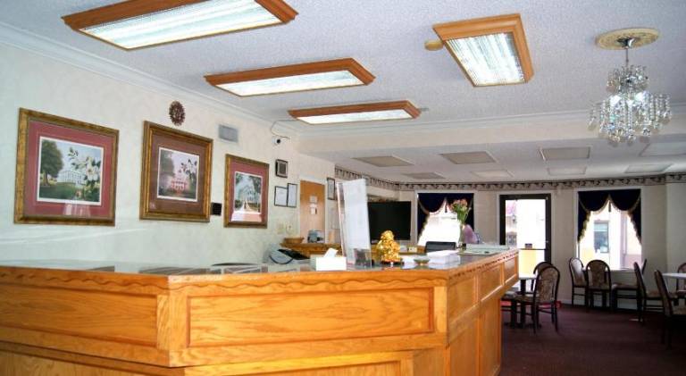 Red Carpet Inn Natchez — photo 4