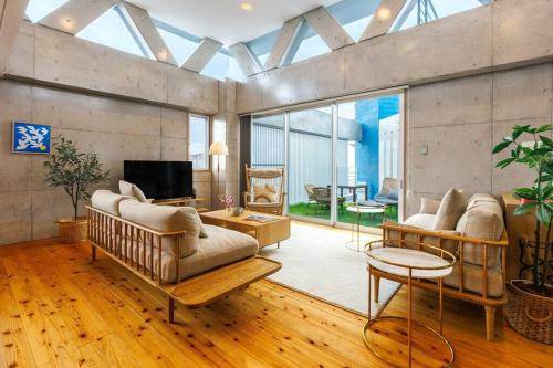 House Chatan