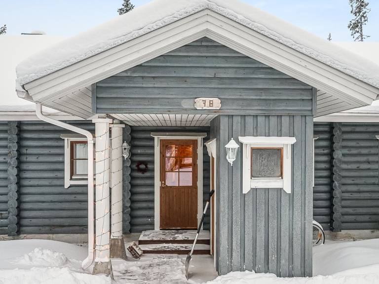 House with terrace in Kuusamo