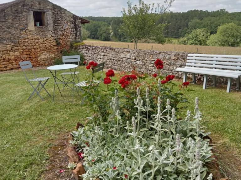 Cottage with garden & barbecue | Pet-friendly — photo 2