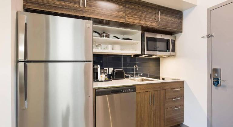 MainStay Suites Gaylord — photo 4
