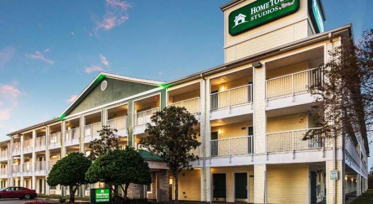 HomeTowne Studios Houston West Oaks Energy Corridor