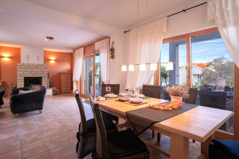 House with private pool, garden & barbeque | Sea view — photo 2