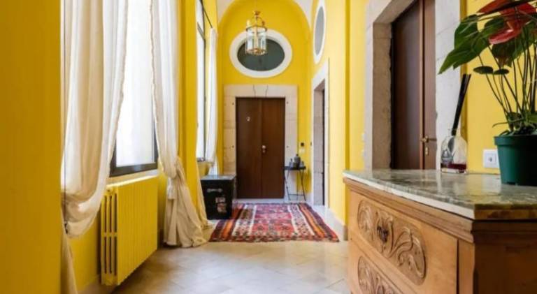 Apartment with 2 rooms for 5 persons in Bari
