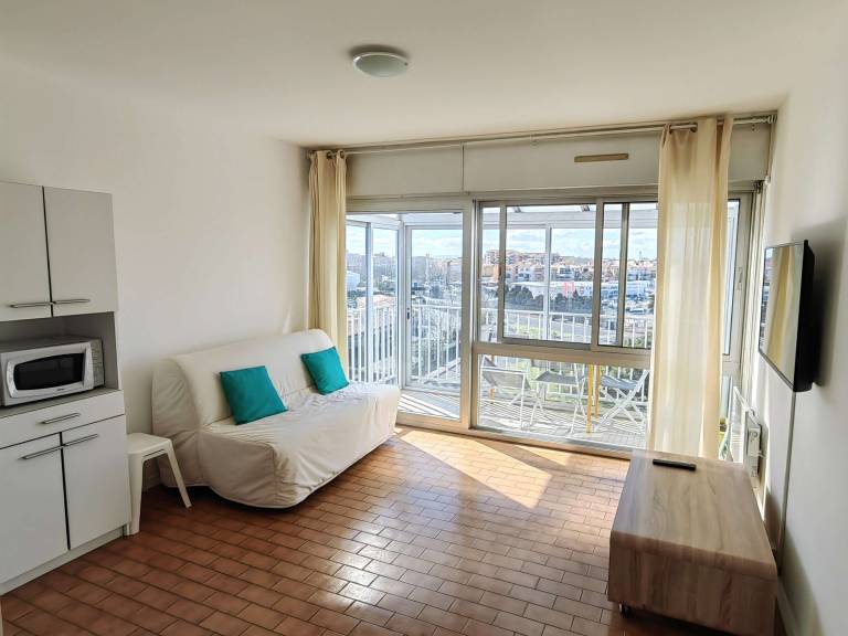 Studio Cabin 20m from Beach with Parking - Cap d'Agde in Agde