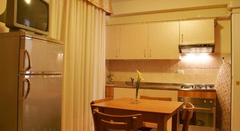 Serviced apartment with terrace | Suitable for remote work — photo 5