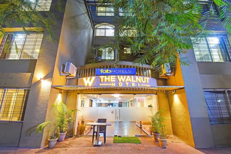 Fabhotel The Walnut