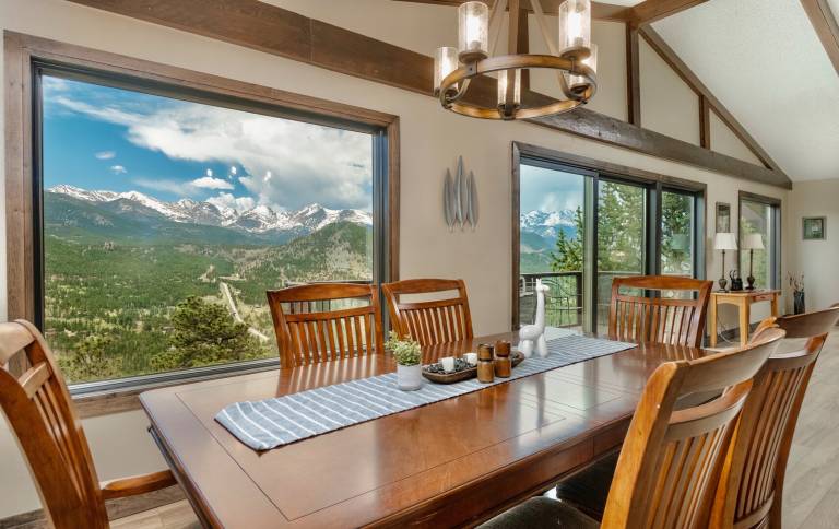 Vacation home with terrace in Estes Park, CO