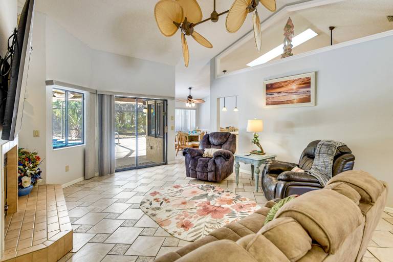 'Casa Ensenada' in Palm Coast: Lanai + Heated Pool — photo 2