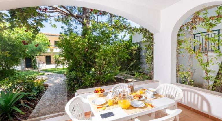 Baia Degli Aranci Suite & Apartments — photo 5