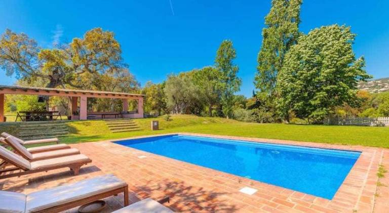 Villa with pool | Pets allowed — photo 4